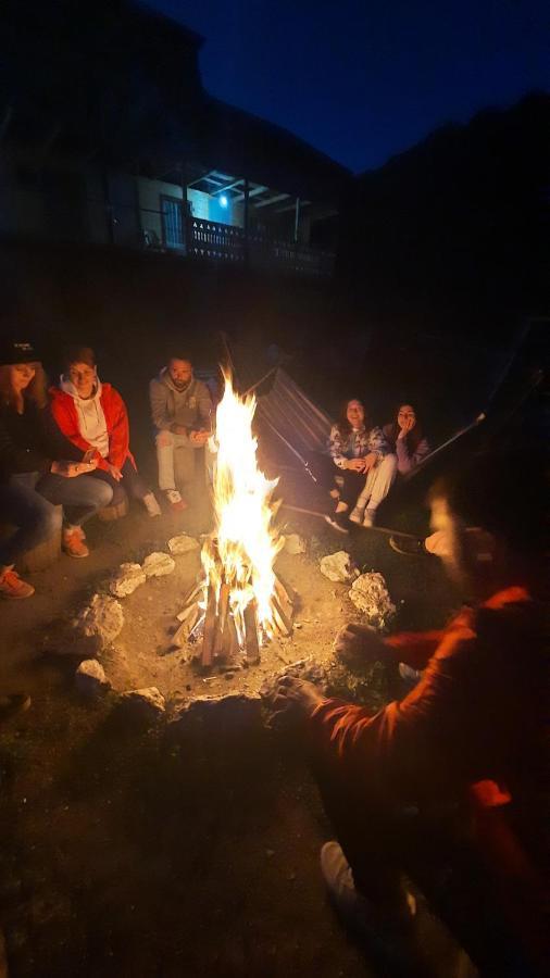 Guesthouse Pirimze Dartlo Bagian luar foto