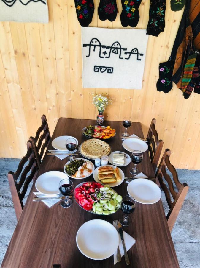 Guesthouse Pirimze Dartlo Bagian luar foto